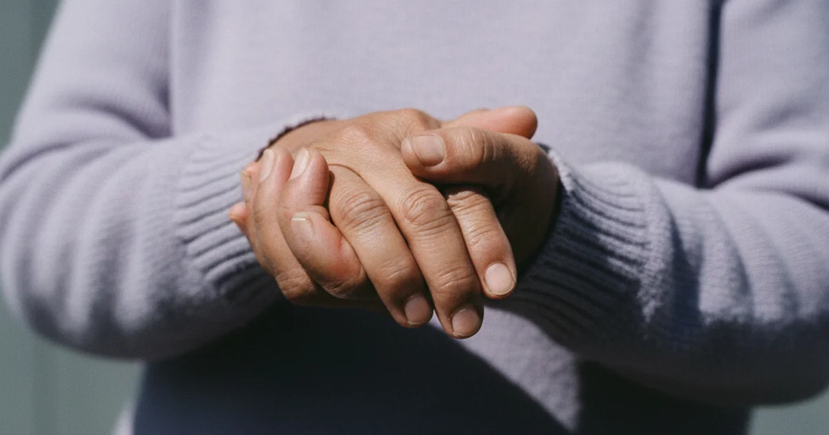 Forbindelsens Biologi: Videnskaben om berøring: Hvorfor 20-sekunders kram sænker kortisol